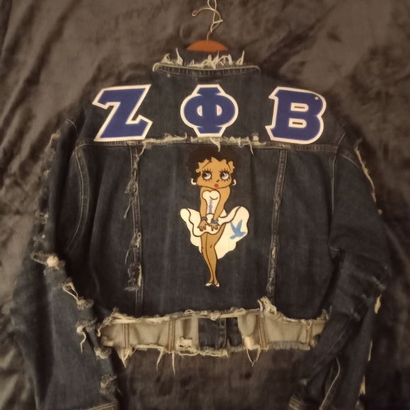 Jean jacket - Picture 2 of 2